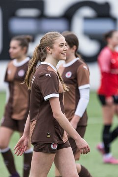 Bild 486 - wBJ FC St. Pauli - Walddoerfer SV : Ergebnis: 3:4